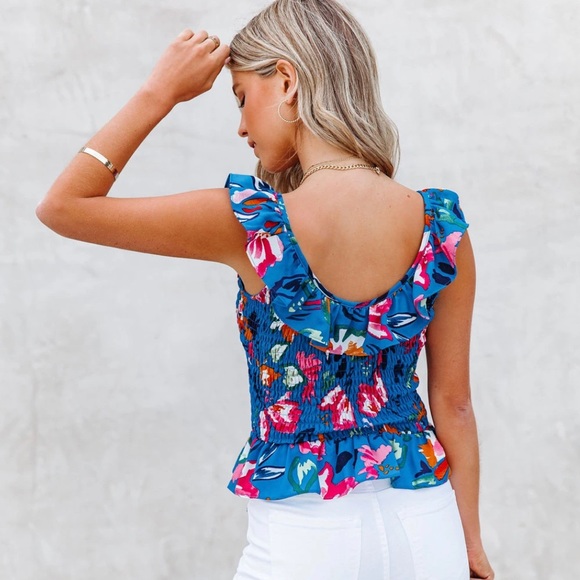 Vici Collection Blouse- only worn once - Picture 2 of 3